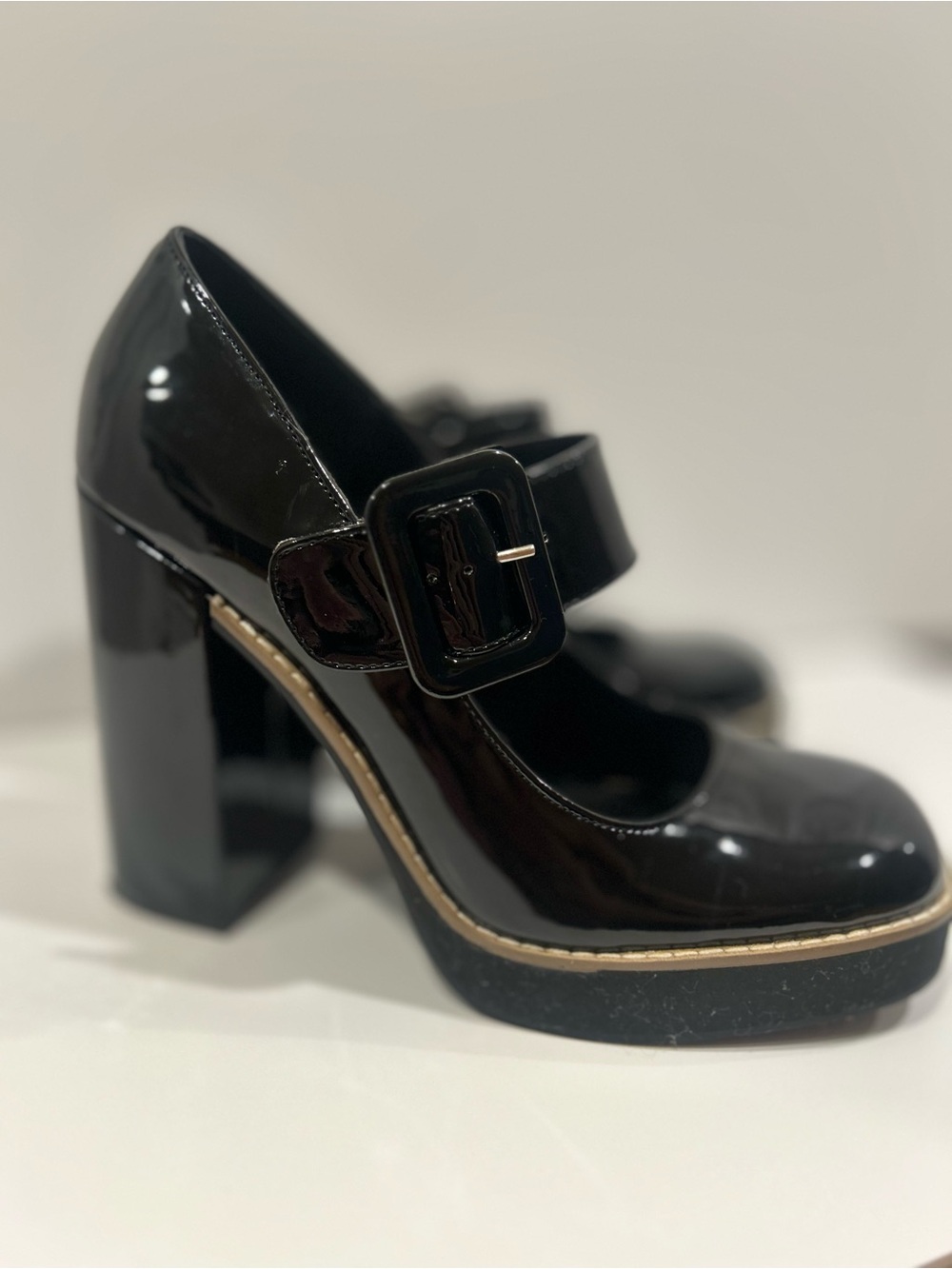 Steve Madden Tarrah Platform Mary Jane pumps SZ 10